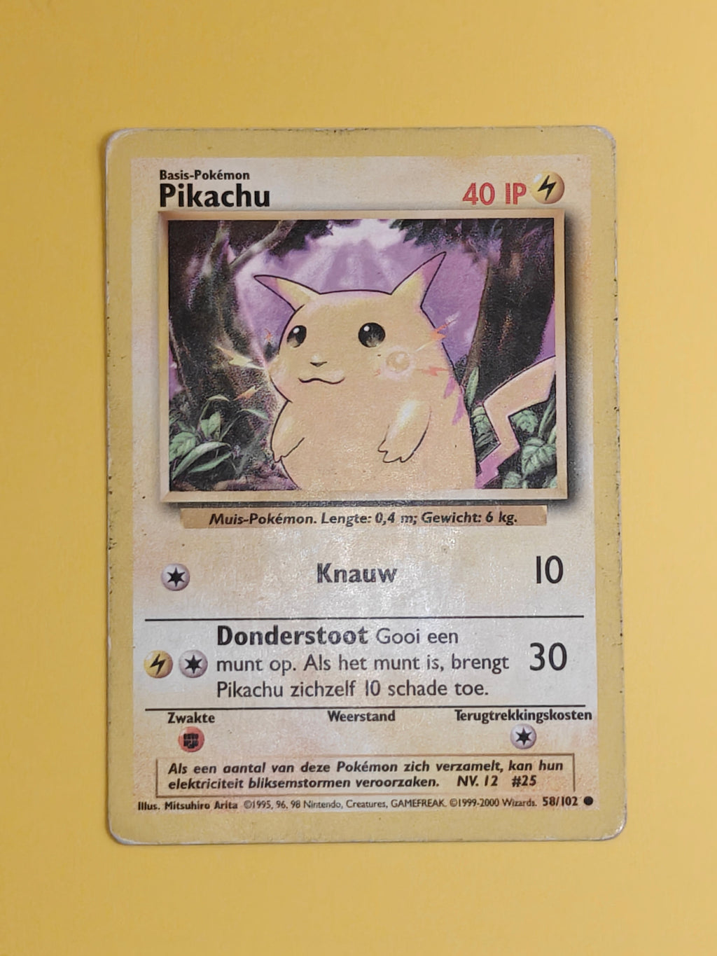 Pikachu - Base Set