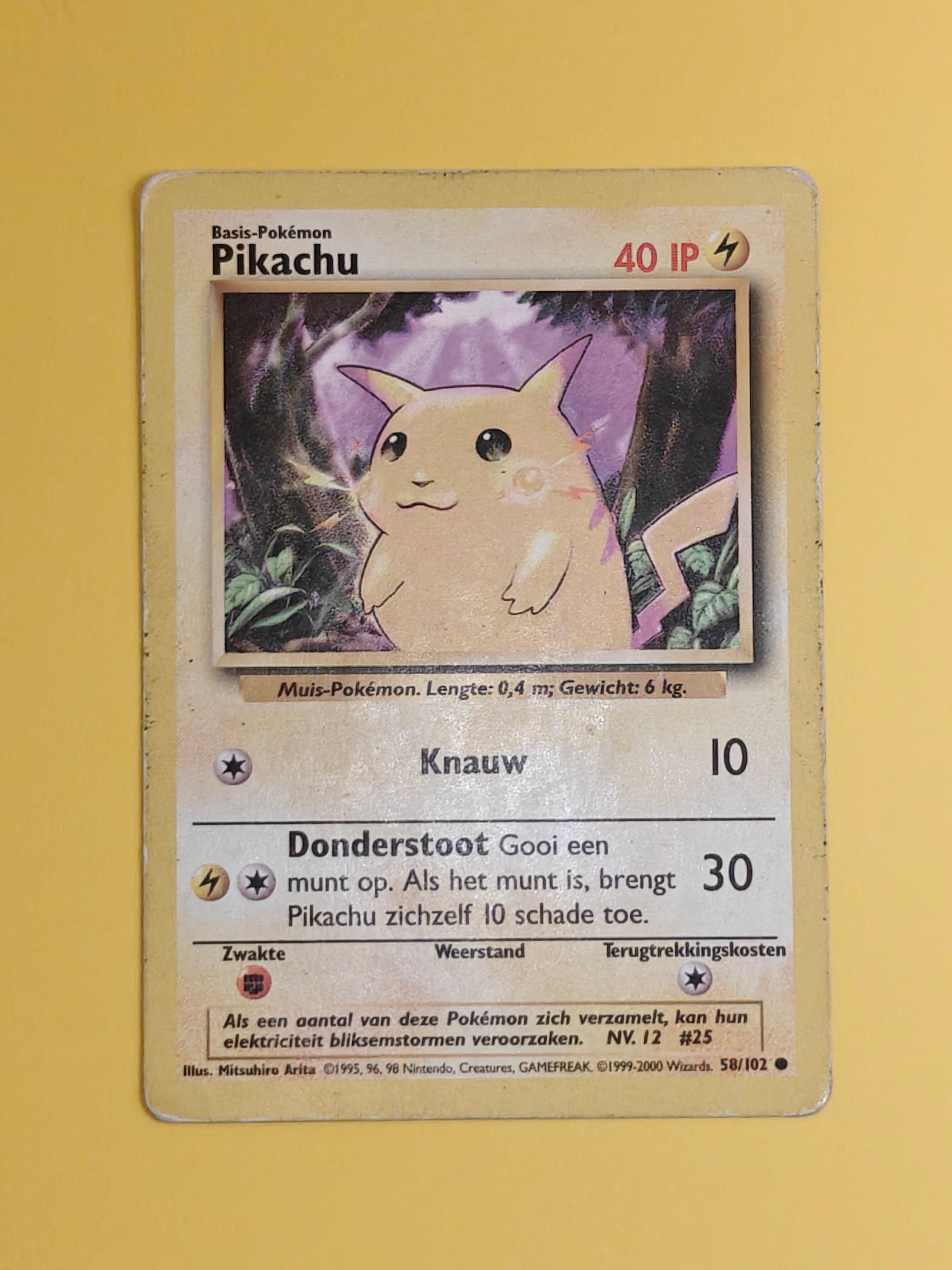 Pikachu - Base Set
