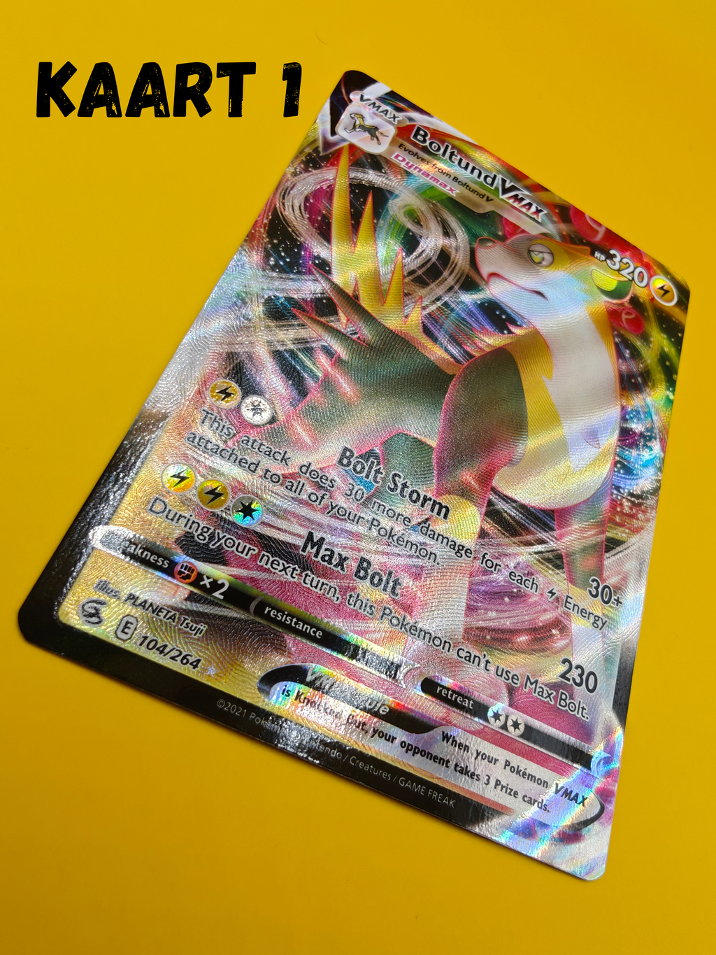 Boltund Vmax - Fusion Strike