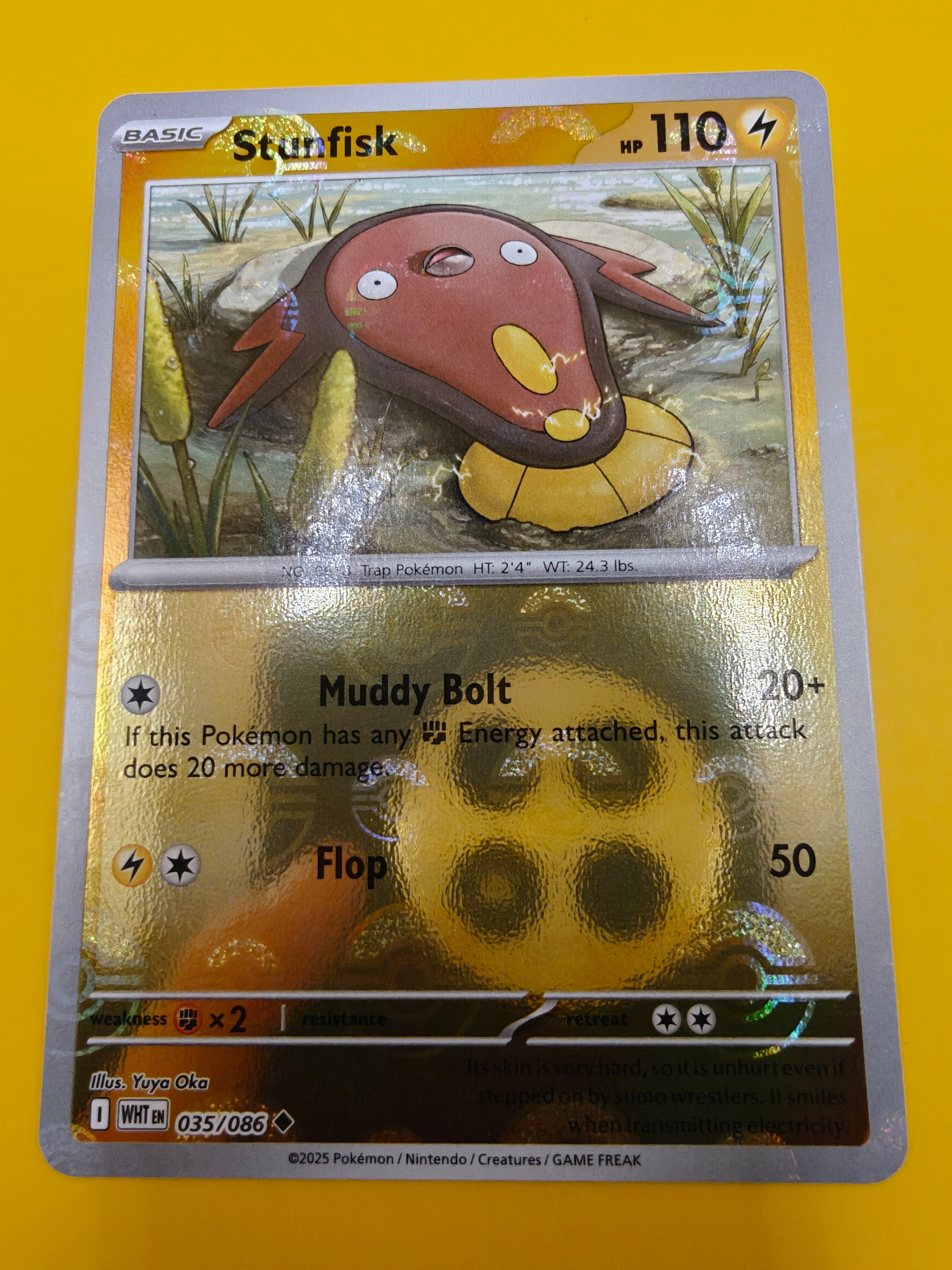 Stunfisk Poké Ball - White Flare