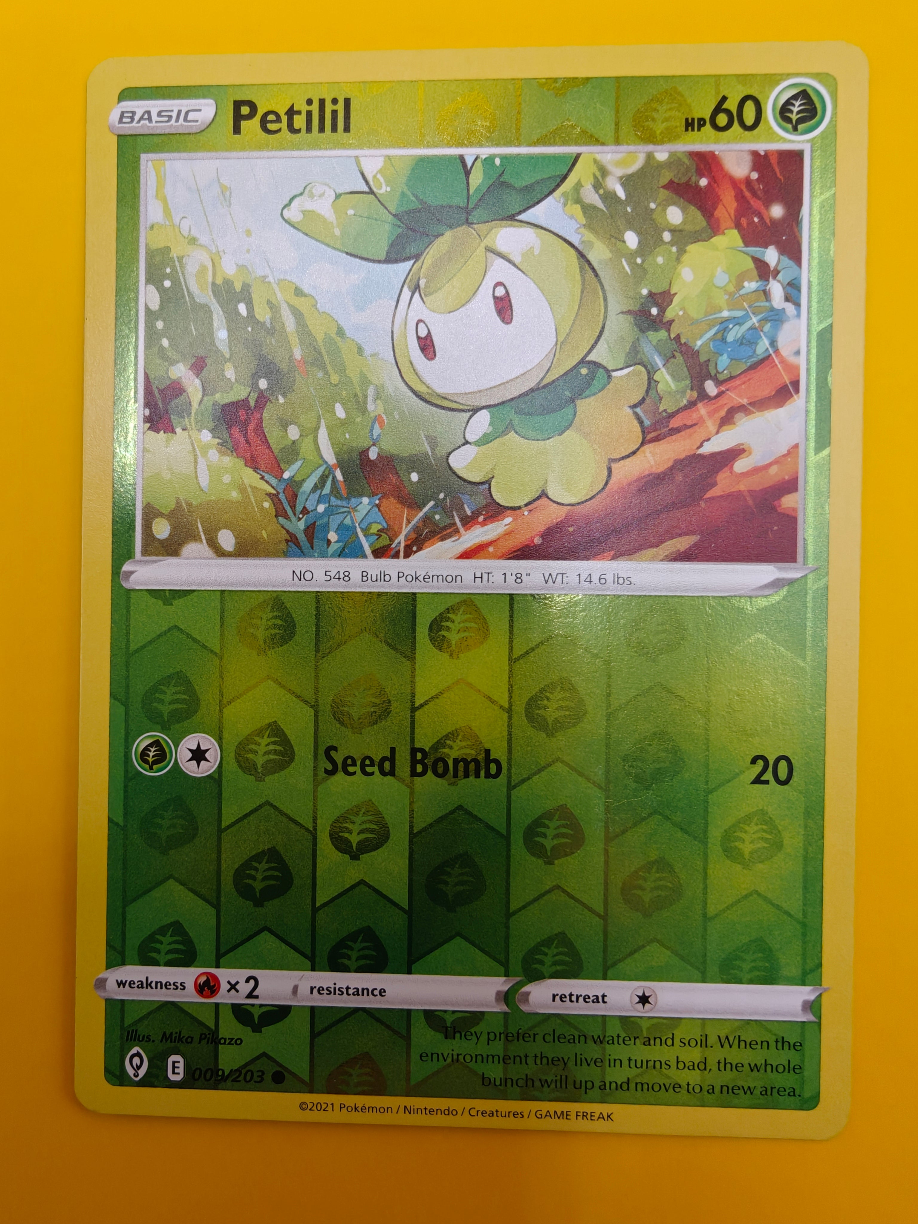 Petilil Reverse Holo - Evolving Skies