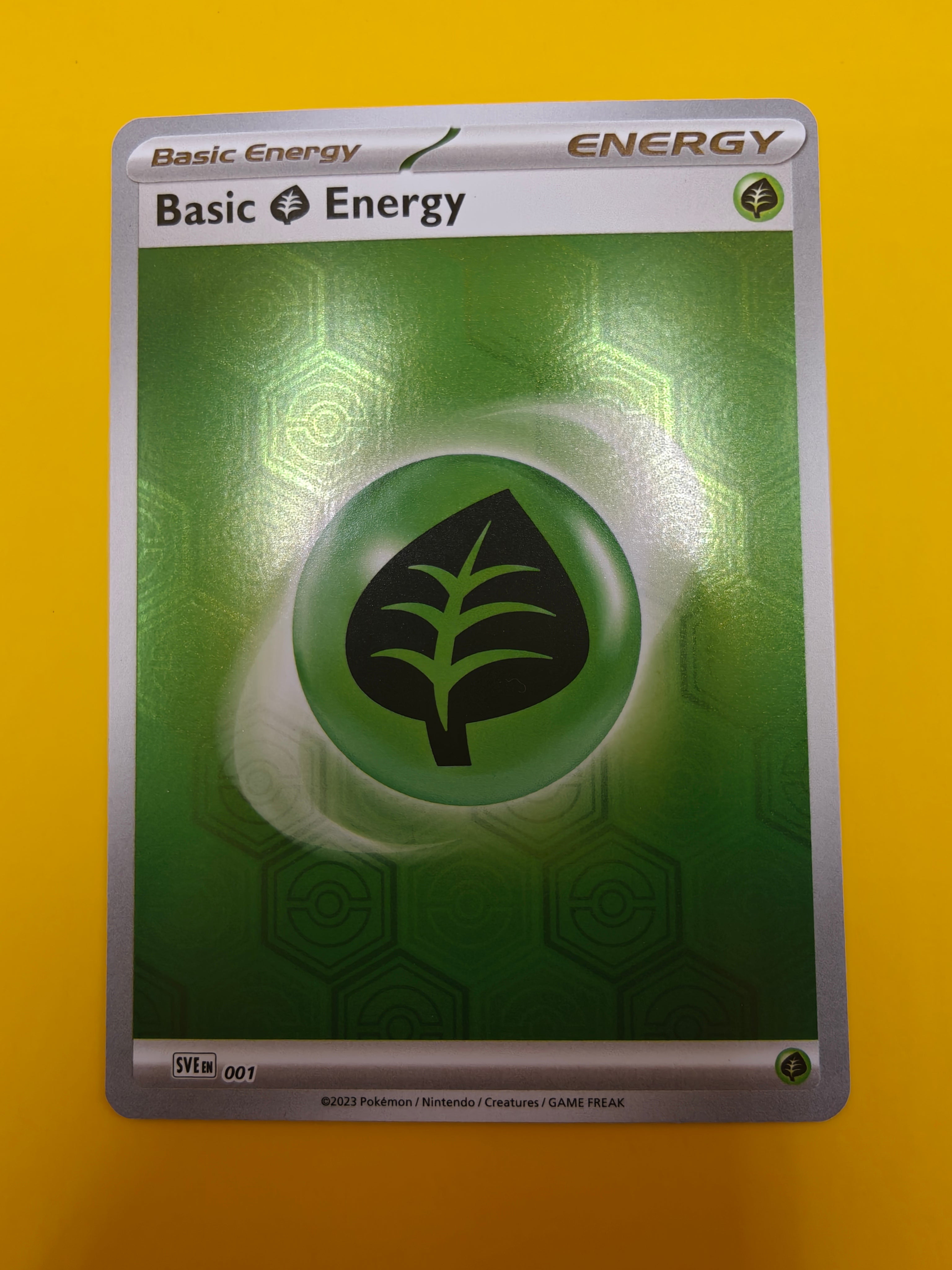 Grass Energy Reverse Holo - Shrouded Fable