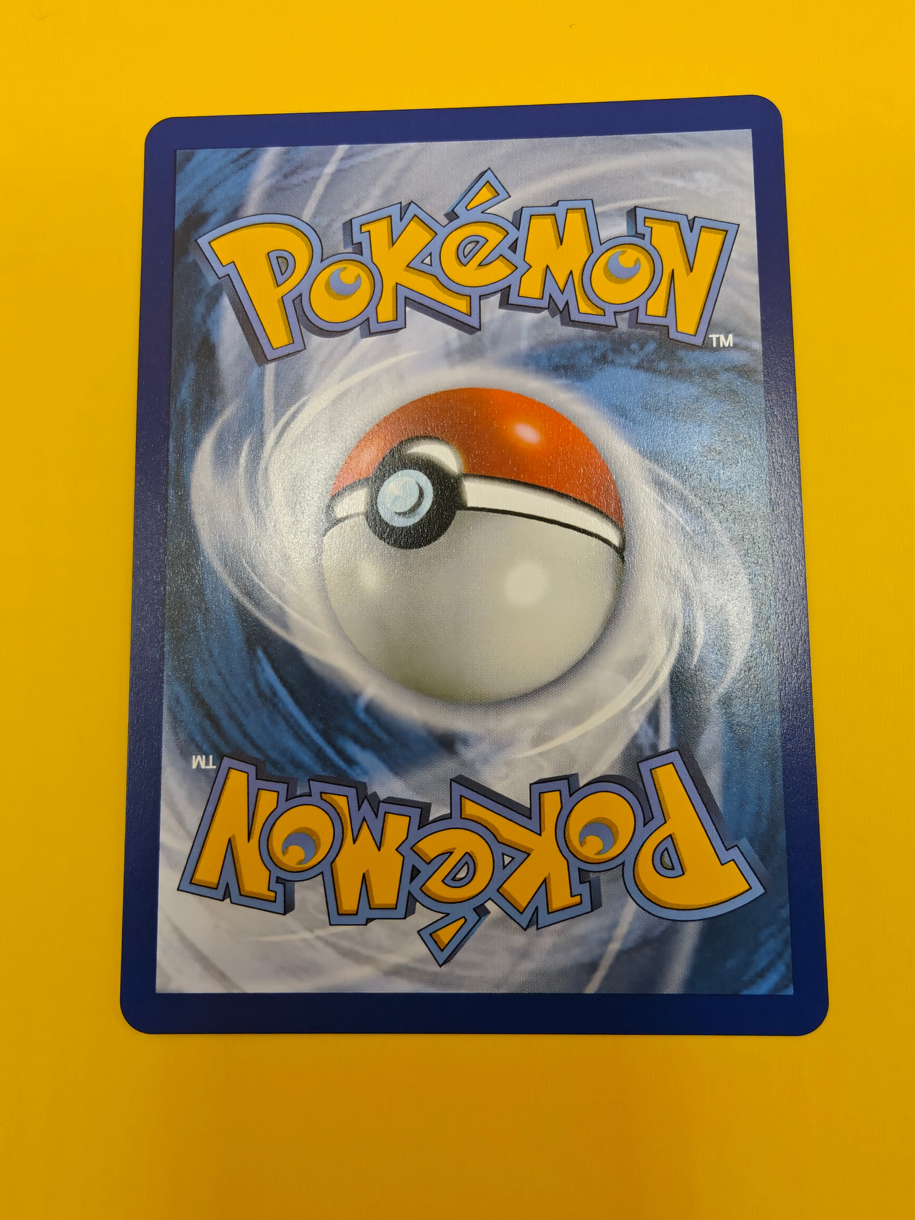 Woobat Poké Ball - White Flare