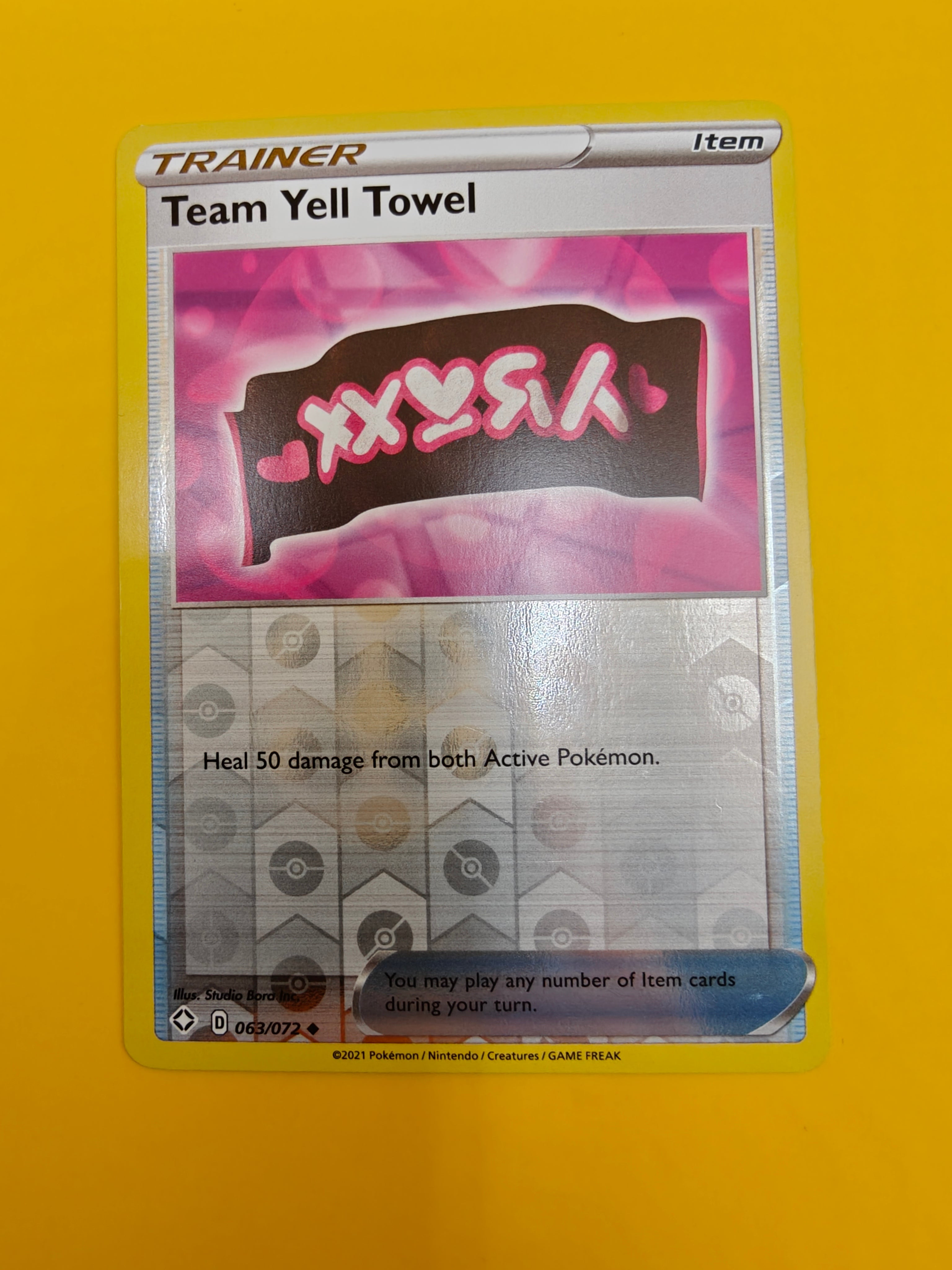 Team Yell Towel Reverse Holo - Shining Fates