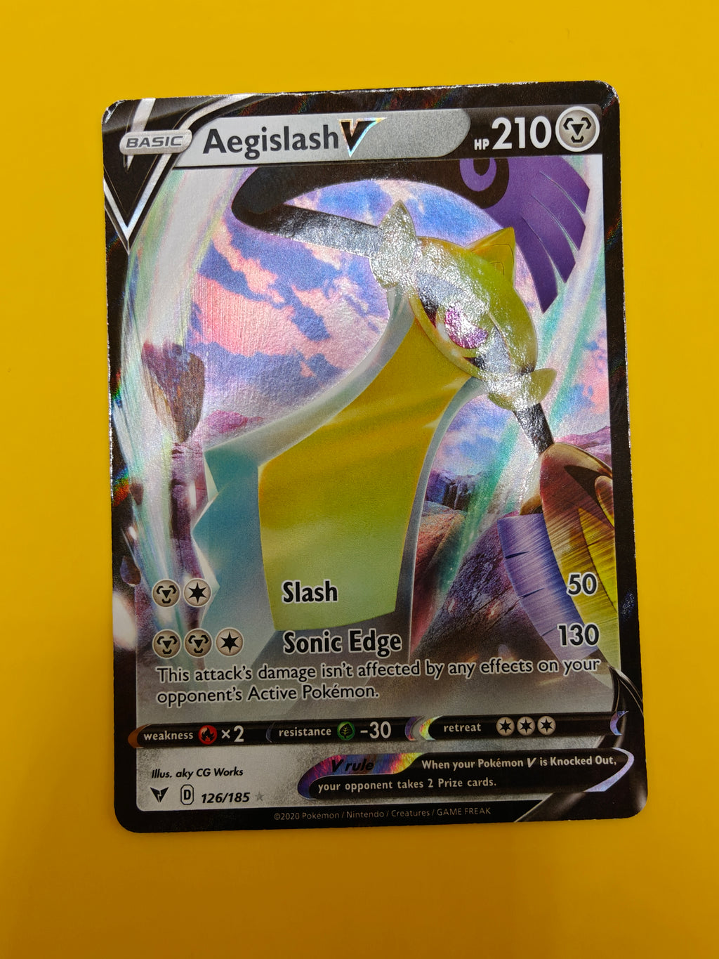 Aegislash V - Vivid Voltage