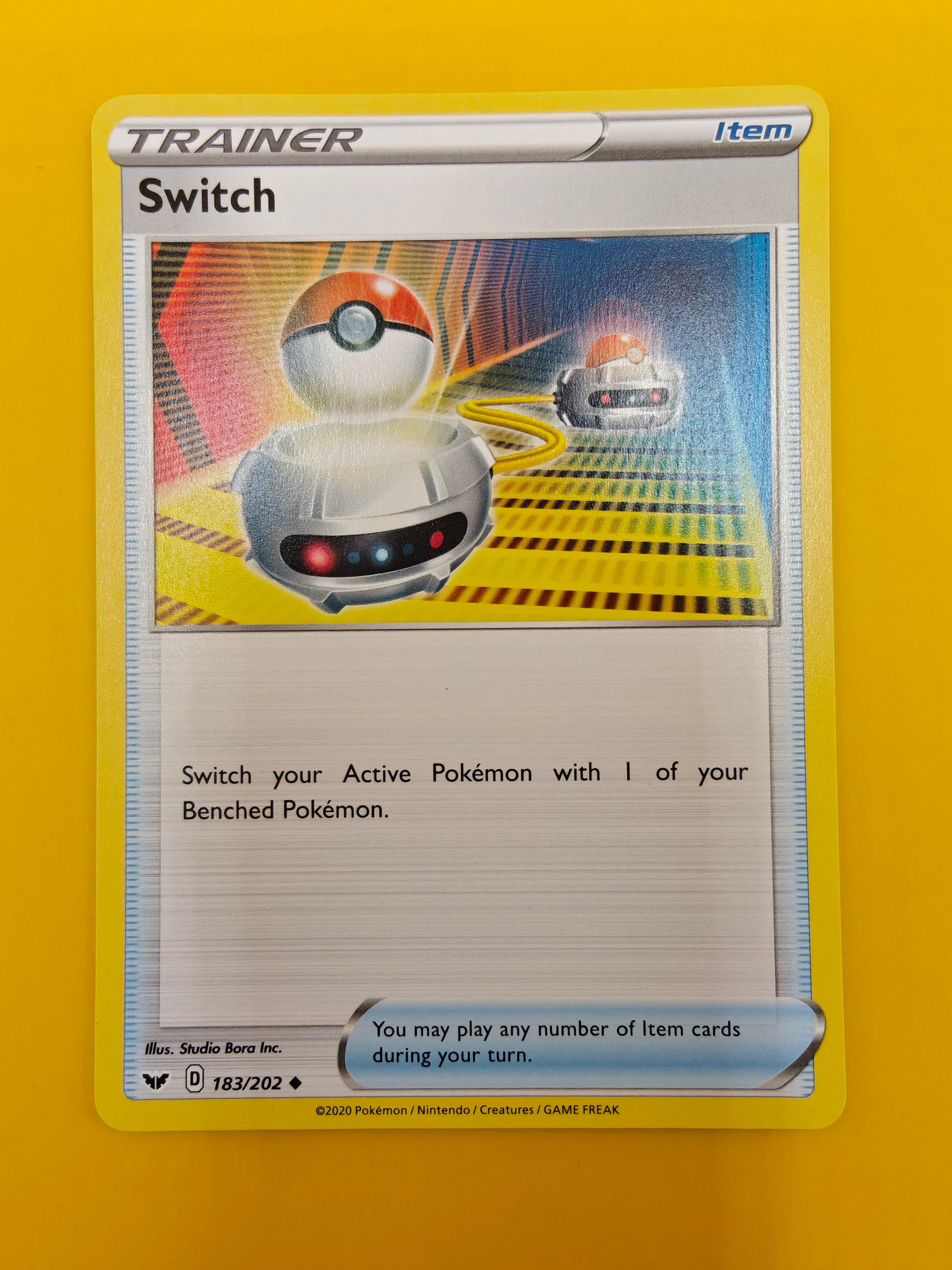 Switch - Sword & Shield Base Set